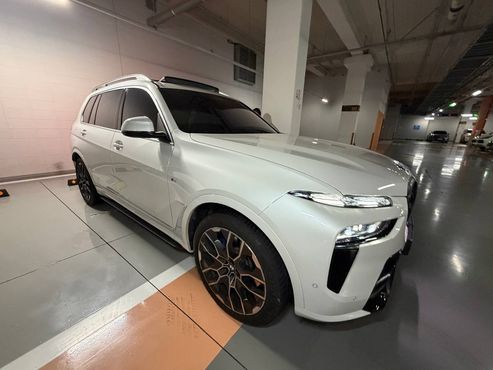 BMW X7 xDrive 40i M Sport 7STR — пробег 10 200 км — фото 5 из 5