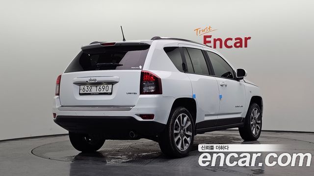 Jeep Compass из Кореи Encar