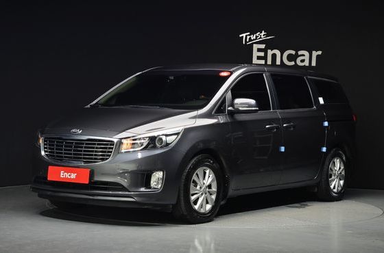 Kia Carnival 11-seater Deluxe — пробег 130 555 км — фото 1 из 5