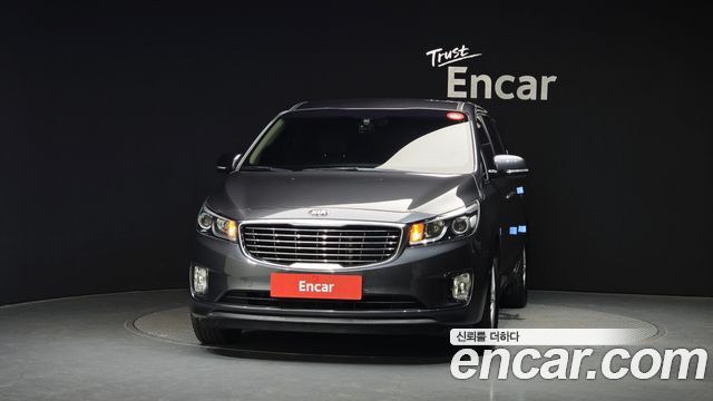 Kia Carnival 11-seater Deluxe — пробег 130 555 км — фото 3 из 5