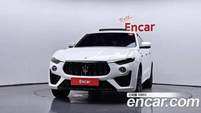 Maserati Levante из Кореи Encar