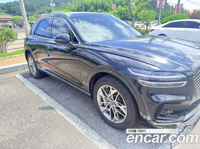 Genesis GV70 2.5T Gasoline 2WD — пробег 13 000 км — фото 3 из 5