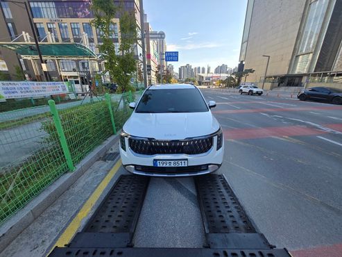 Kia Carnival HEV 9 seater Prestige — пробег 6 400 км — фото 1 из 5