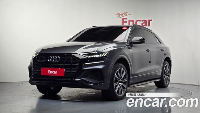 Audi Q8 55 TFSI Quattro Premium — пробег 137 491 км — фото 1 из 5
