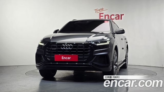 Audi Q8 55 TFSI Quattro Premium — пробег 137 491 км — фото 3 из 5