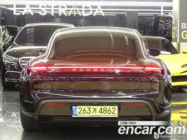 Porsche Taycan Base — пробег 31 275 км — фото 3 из 5