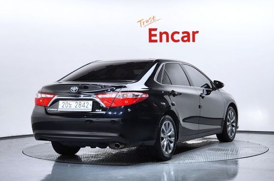 Toyota Camry 2.5 XLE — пробег 113 239 км — фото 2 из 5