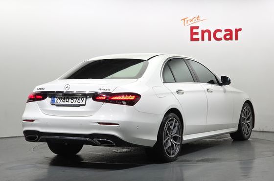 Mercedes-Benz E-Class E220d 4MATIC AMG Line — пробег 71 033 км — фото 2 из 5
