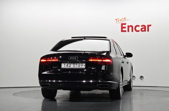 Audi A8 50 TDI Quattro Design LWB D4 — пробег 112 832 км — фото 4 из 5