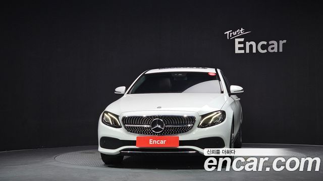 Mercedes-Benz E-Class из Кореи Encar