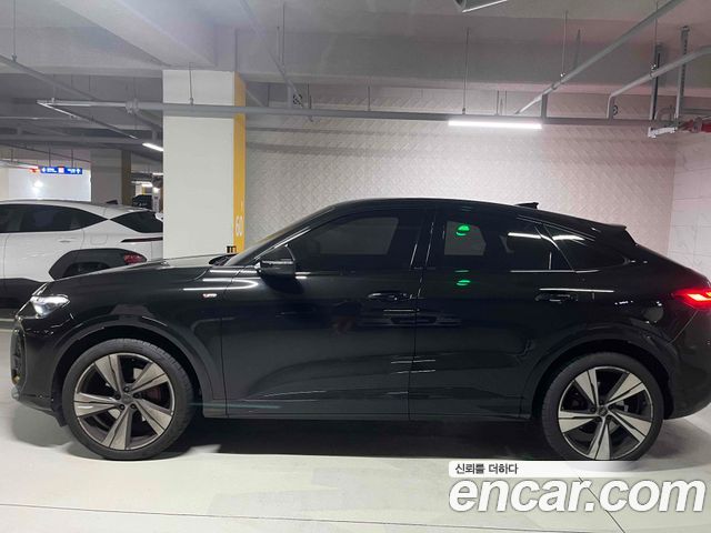 Audi Q5 45 TFSI Quattro Sportback S Line — пробег 3 400 км — фото 3 из 5