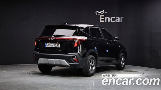 Kia Seltos из Кореи Encar