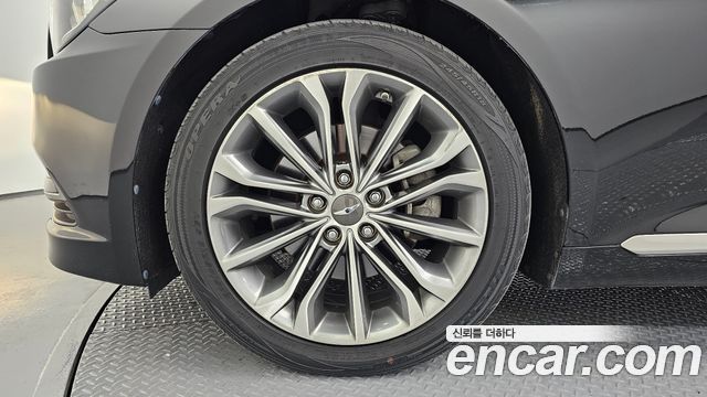 Hyundai Genesis из Кореи Encar