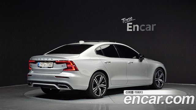 Volvo S60 из Кореи Encar