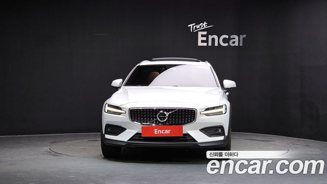 Volvo V60 из Кореи Encar