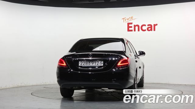 Mercedes-Benz C-Class из Кореи Encar
