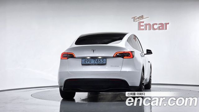 Tesla Model Y Long Range AWD — пробег 72 026 км — фото 4 из 5