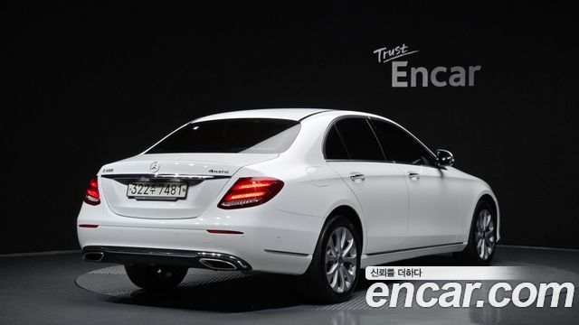 Mercedes-Benz E-Class из Кореи Encar