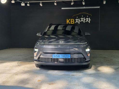 Hyundai Kona Long Range Premium — пробег 48 000 км — фото 4 из 5