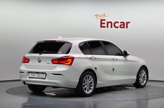 BMW 1-Series 118d JOY 5DOOR — пробег 129 401 км — фото 2 из 5