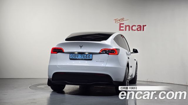 Tesla Model Y Long Range AWD — пробег 59 541 км — фото 4 из 5