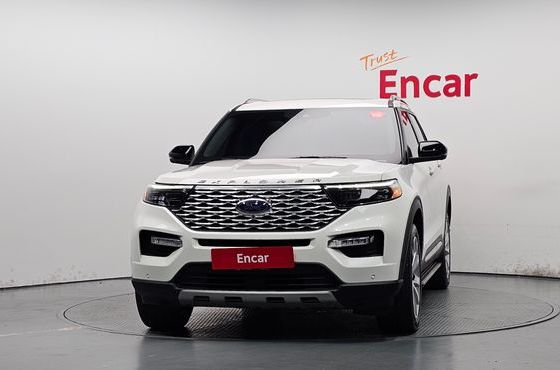 Ford Explorer 3.0 Platinum 4WD — пробег 50 798 км — фото 3 из 5