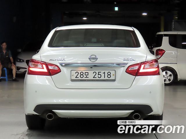 Nissan Altima из Кореи Encar