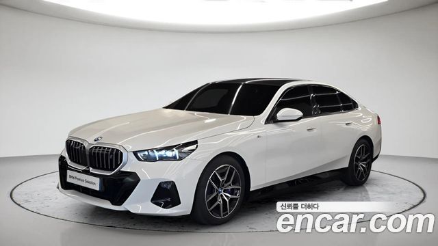 BMW i5 eDrive 40 M Sport — пробег 23 244 км — фото 1 из 5