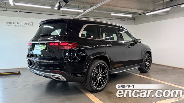 Mercedes-Benz GLS-Class GLS580 4MATIC — пробег 39 км — фото 2 из 5