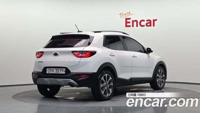Kia Stonic Diesel 1.6 Prestige — пробег 88 521 км — фото 2 из 5