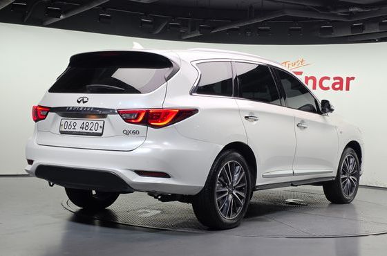 Infiniti QX60 3.5 AWD — пробег 131 961 км — фото 2 из 5