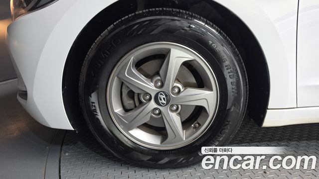 Hyundai AVANTE 1.6 e-VGT SMART — пробег 97 155 км — фото 5 из 5