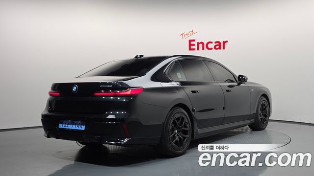 BMW i7 eDrive 50 M Sport — пробег 43 144 км — фото 2 из 5