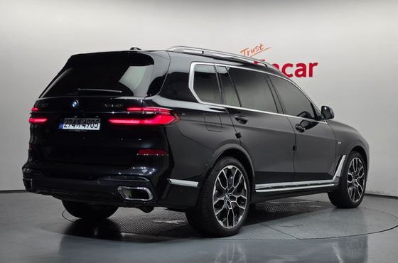 BMW X7 xDrive 40i M Sport 6STR — пробег 18 995 км — фото 2 из 5