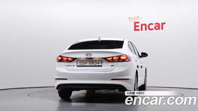 Hyundai AVANTE из Кореи Encar