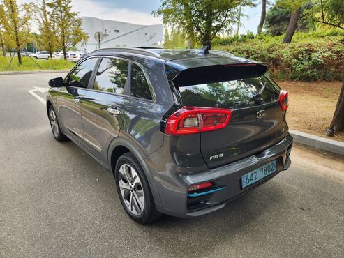 Kia Niro Noblesse — пробег 139 900 км — фото 4 из 5