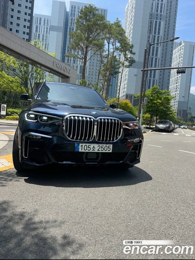 BMW X7 xDrive 40i M Sport 6STR — пробег 39 900 км — фото 1 из 5
