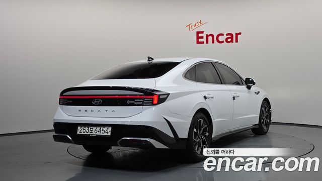 Hyundai Sonata 2.0 Premium — пробег 76 958 км — фото 2 из 5