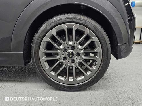 Mini Cooper Essential — пробег 34 900 км — фото 5 из 5