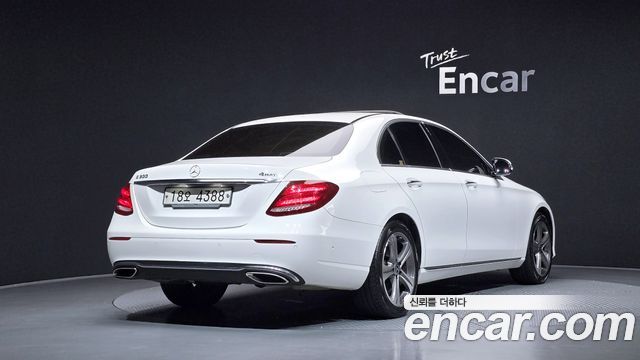 Mercedes-Benz E-Class из Кореи Encar