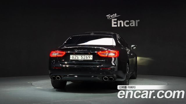 Maserati Quattroporte S Q4 3.0 V6 Granlusso — пробег 67 801 км — фото 4 из 5