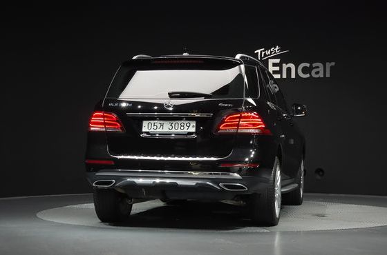 Mercedes-Benz GLE-Class GLE350 d 4MATIC — пробег 186 211 км — фото 4 из 5