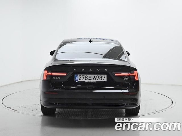 Volvo S90 B5 Ultra Bright — пробег 943 км — фото 4 из 5