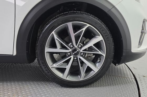 Kia Niro 1.6 HEV Signature — пробег 117 969 км — фото 5 из 5