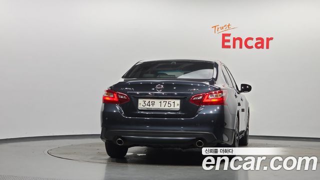 Nissan Altima из Кореи Encar