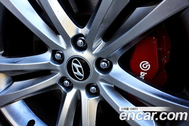 Hyundai Genesis из Кореи Encar