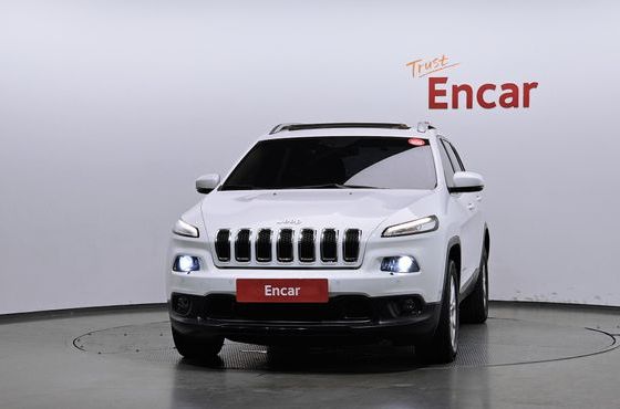 Jeep Cherokee 2.0 Diesel Longitude AWD — пробег 78 731 км — фото 3 из 5