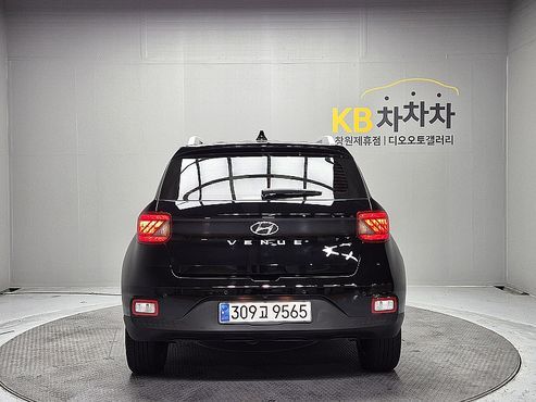 Hyundai Venue 1.6 Flux — пробег 45 758 км — фото 4 из 5