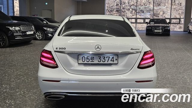 Mercedes-Benz E-Class E300 4MATIC Avnatgarde — пробег 43 171 км — фото 4 из 5