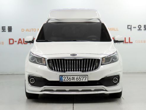 Kia Carnival 9-seater Hi-Limousine Prestige — пробег 112 000 км — фото 1 из 5